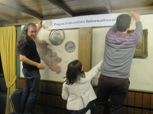 970379_258787464267025_1384800386_n