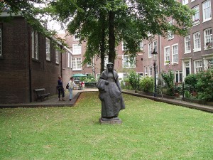 Amsterdam_-_Begijnhof_1